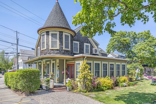 15 Center St, Provincetown, MA, 02657-2309 | Card Image