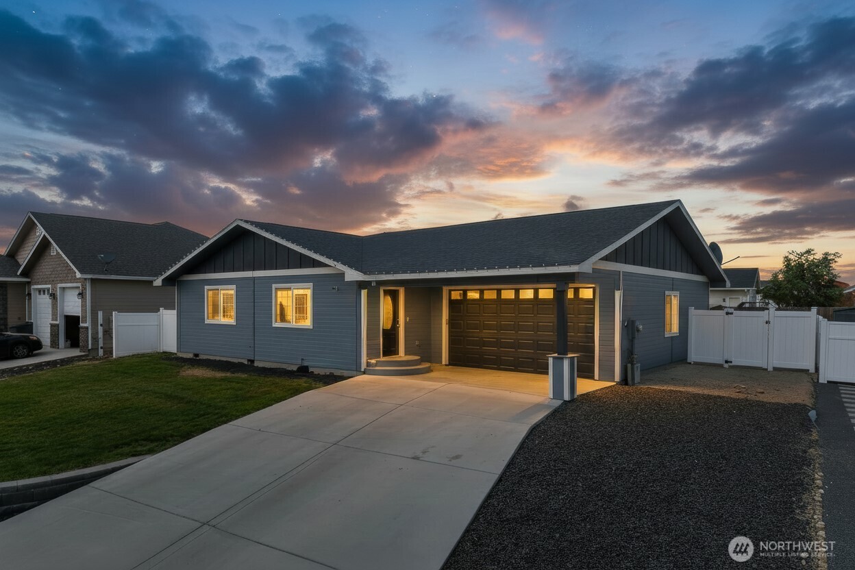Residential in Granger