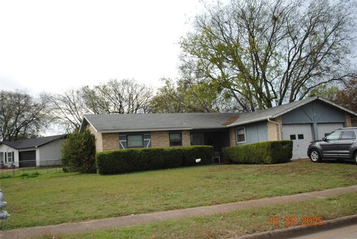 1539 Willowbrook St, Lancaster, TX, 75134-2916 | Card Image