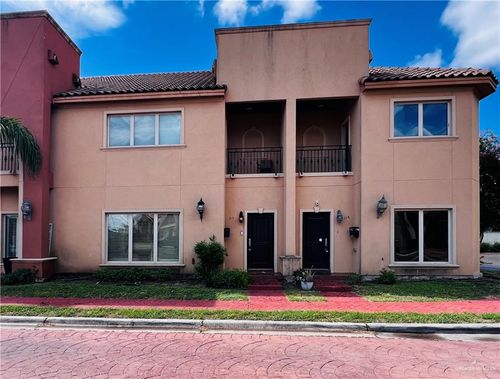 217 Robin Ave, McAllen, TX, 78504-2270 | Card Image