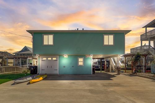 22819 Vida St, Galveston, TX, 77554-1233 | Card Image