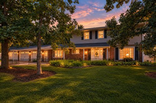 705 Northview Ln, Hoffman Estates, IL, 60169-4153 | Card Image