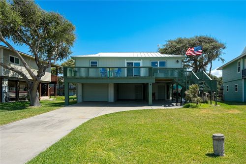 9 Neptune Dr, Rockport, TX, 78382-7908 | Card Image