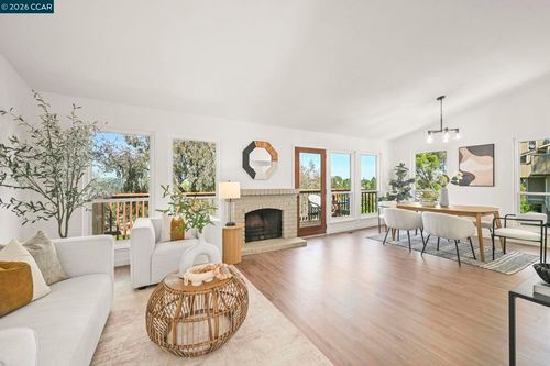 523 Thistle Cir, Martinez, CA, 94553-5816 | Card Image