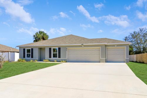 411 Sw Doreen St, Port St Lucie, FL, 34983-1813 | Card Image
