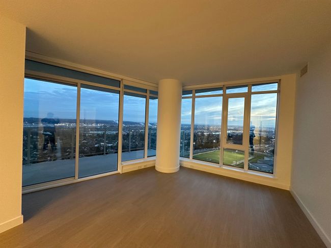 2107 - 7683 Park Crescent, Condo with 2 bedrooms, 0 bathrooms and 1 parking in Burnaby BC | Image 25