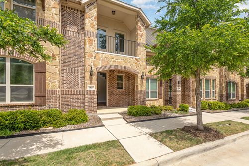 2424 Belvedere Ln, Flower Mound, TX, 75028-5699 | Card Image