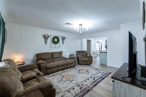 1011 W A Ave, Elk City, OK, 73644-4105 | Card Image