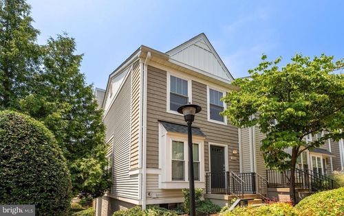 3831 9th Rd S, ARLINGTON, VA, 22204-4167 | Card Image