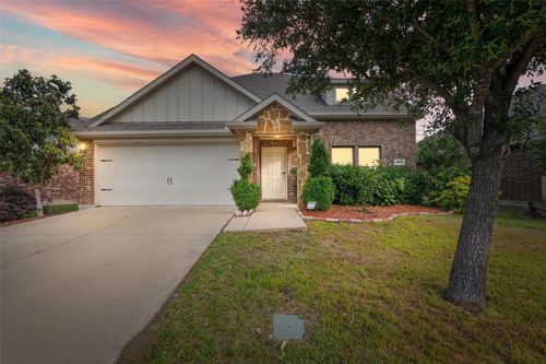 1065 Sadie St, Forney, TX, 75126-0979 | Card Image