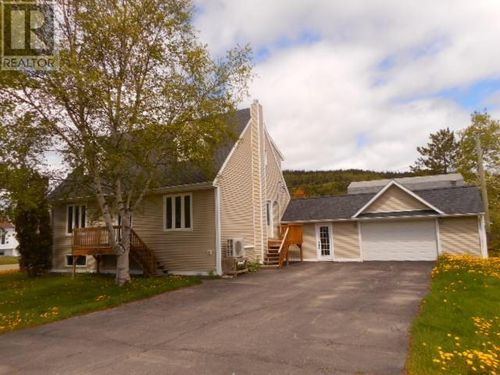 11 Circular Road, Springdale, NL, A0J1T0 | Card Image