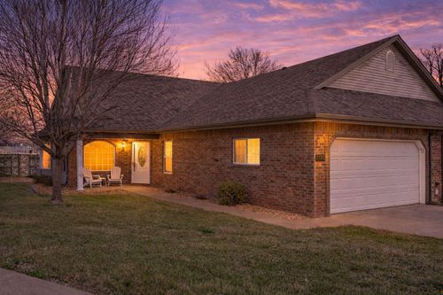 1125 Stonebriar Pl, Bolivar, MO, 65613-8600 | Card Image