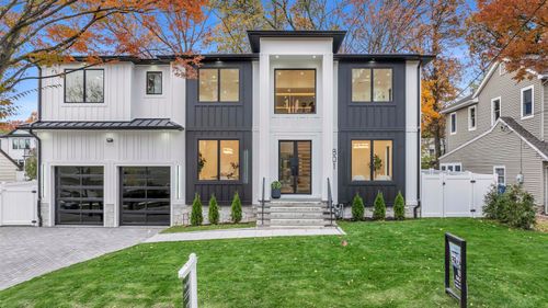 801 Godwin Rd, Paramus, NJ, 07652-3808 | Card Image