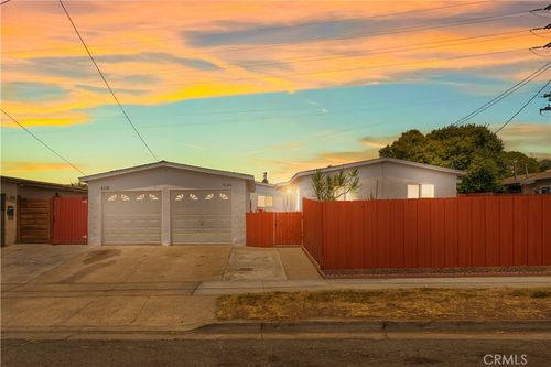 36-4134 Fond Du Lac Ave, San Diego, CA, 92117-1844 | Card Image