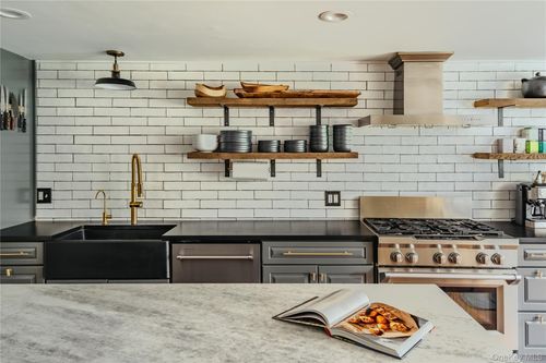 168 Route 376, Hopewell Junction, NY, 12533-6083 | Card Image