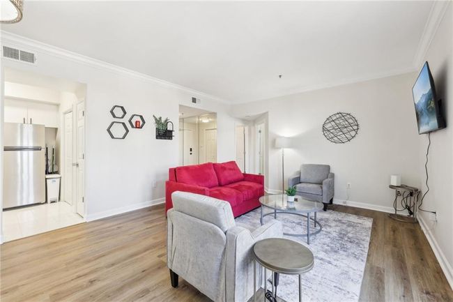 APT-405 - 2161 Peachtree Rd Ne, Condo with 2 bedrooms, 2 bathrooms and 1 parking in Atlanta GA | Image 7