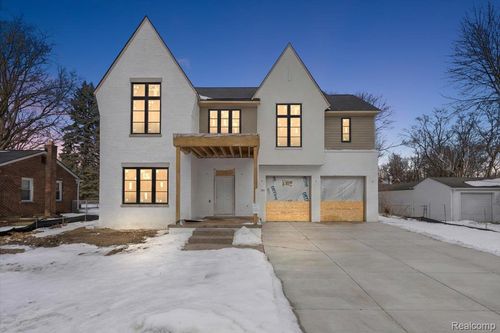 1909 W Melton Rd, Birmingham, MI, 48009-7709 | Card Image