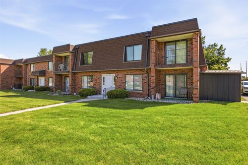 59-5712 Golden Ct Ne, Cedar Rapids, IA, 52402-1356 | Card Image