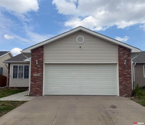 7238 Whitewater Ln, Lincoln, NE, 68521-9032 | Card Image