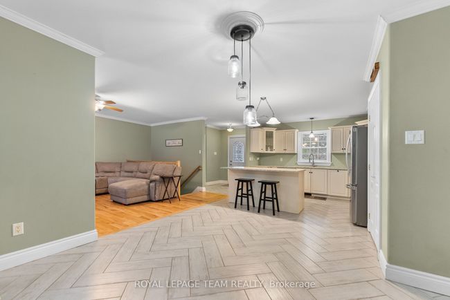 559 Mclachlan Rd, House other with 4 bedrooms, 2 bathrooms and 6 parking in White Lake ON | Image 6