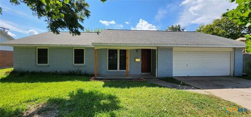 531 Westwood Dr, Port Lavaca, TX, 77979-2356 | Card Image