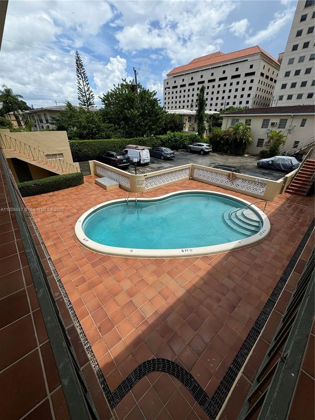APT-5 - 115 Calabria Ave, Condo with 1 bedrooms, 1 bathrooms and null parking in Coral Gables FL | Image 12