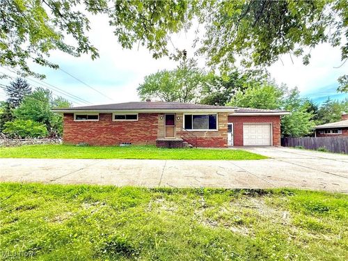 3241 State Route 43, Mogadore, OH, 44260-9754 | Card Image