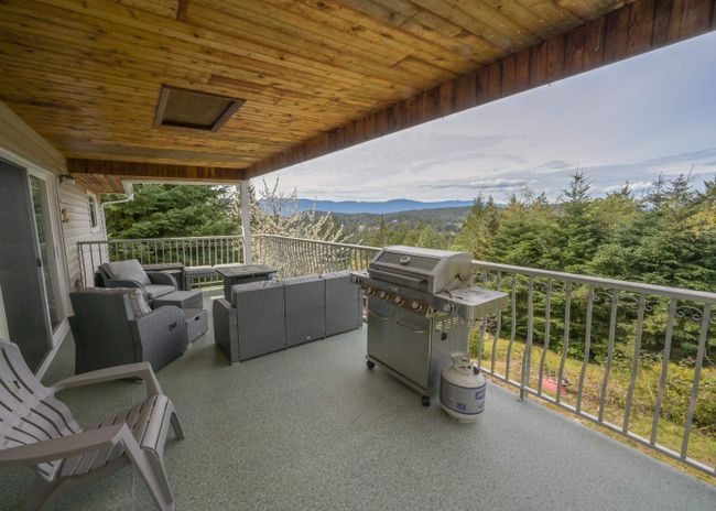 12873 Dogwood Drive, House other with 5 bedrooms, 2 bathrooms and null parking in Pender Harbour BC | Image 9
