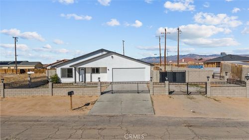 20401 Neuralia Rd, California City, CA, 93505-5462 | Card Image