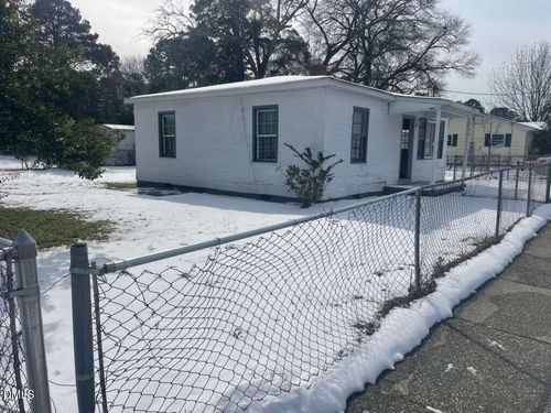 200 Jasper St, Fayetteville, NC, 28301-3654 | Card Image