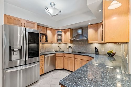 apt-101-135 Franklin St, Stoneham, MA, 02180-1823 | Card Image