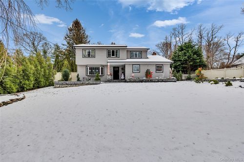 20 Soundview Dr, Shoreham, NY, 11786-1154 | Card Image