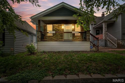 4724 Hummel Ave, Saint Louis, MO, 63116-1234 | Card Image