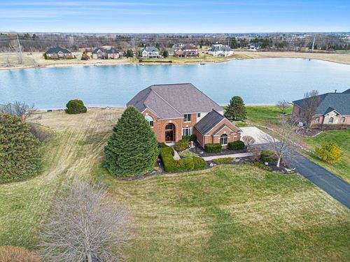 9187 Mirage Lake Dr, Milan, MI, 48160-9010 | Card Image