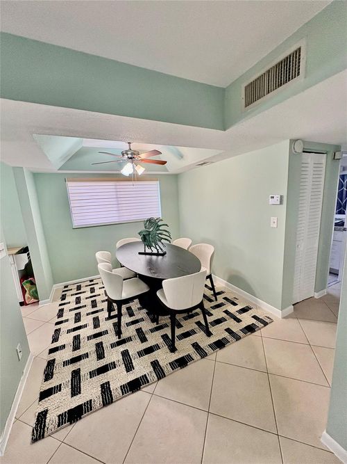 7322-7322 Ashmont Cir, Tamarac, FL, 33321-7864 | Card Image