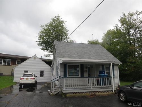 6850 Prescott Dr, Derby, NY, 14047-9539 | Card Image