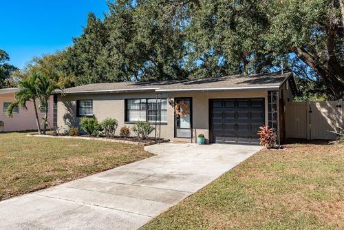 664 Frederica Ln, DUNEDIN, FL, 34698-5015 | Card Image