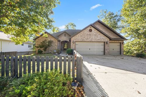 63 Merritt Dr, Bella Vista, AR, 72714-4807 | Card Image