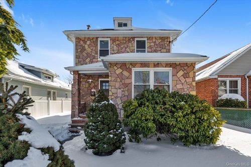 19410 Nashville Blvd, Springfield Gardens, NY, 11413-1149 | Card Image