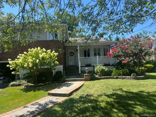 614 Bond Ct, Merrick, NY, 11566-1202 | Card Image