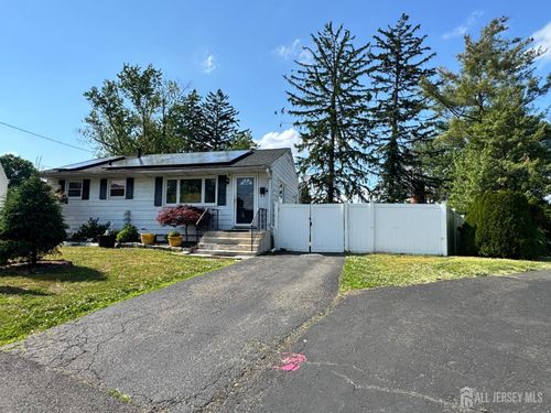 4 Rocky Brook Ct, Hightstown, NJ, 08520-4123 | Card Image