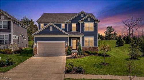 8497 Tahoe Dr, Macedonia, OH, 44056-2734 | Card Image