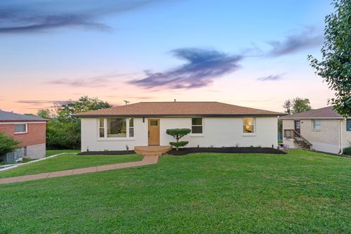 2717 Noonan Dr, Nashville, TN, 37206-1559 | Card Image