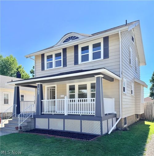 157 Fairlawn Ave, Elyria, OH, 44035-6111 | Card Image