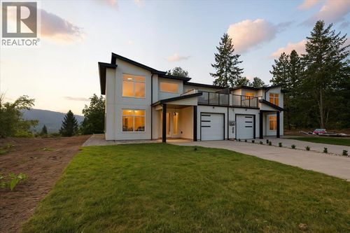 3736 Toba Rd, Castlegar, BC, V1N4Y3 | Card Image