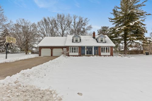 3031 Rapidfall Ct Ne, Belmont, MI, 49306-9752 | Card Image