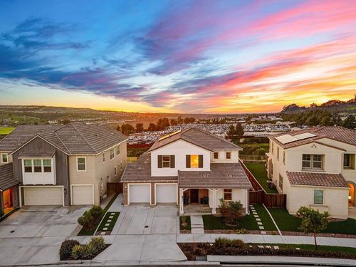 894 Camino Cantera, Chula Vista, CA, 91913-3332 | Card Image