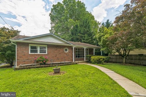 906 Campbell Ln, GLENSIDE, PA, 19038-8005 | Card Image