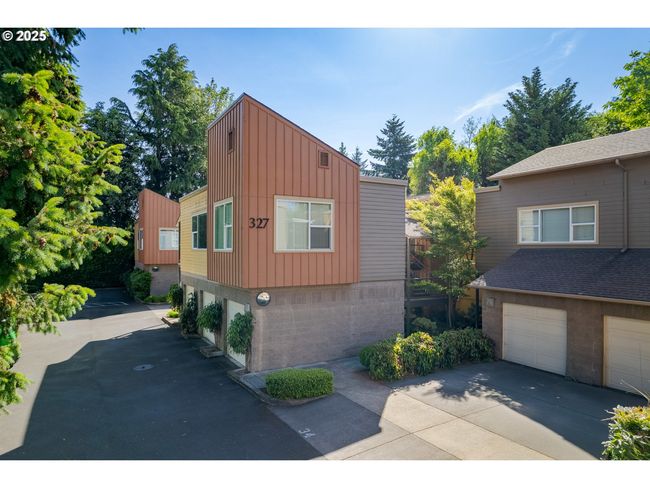 APT-38 - 327 Rustic Pl, Condo with 2 bedrooms, 2 bathrooms and 1 parking in Eugene OR | Image 37
