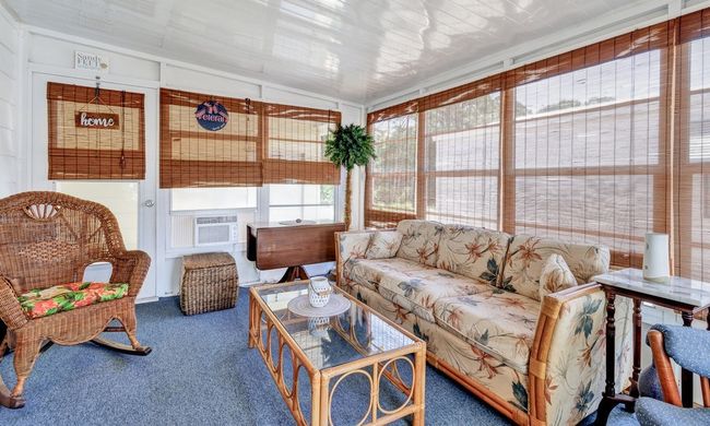 449 Egret Cir, House other with 2 bedrooms, 2 bathrooms and null parking in Barefoot Bay FL | Image 8